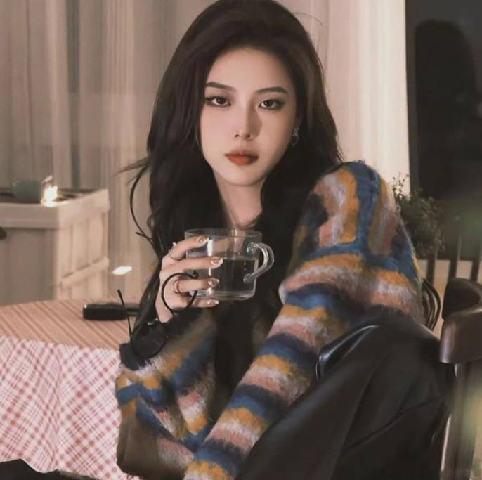 我怀疑我老公和我妈有暧昧独自承受着这份煎熬